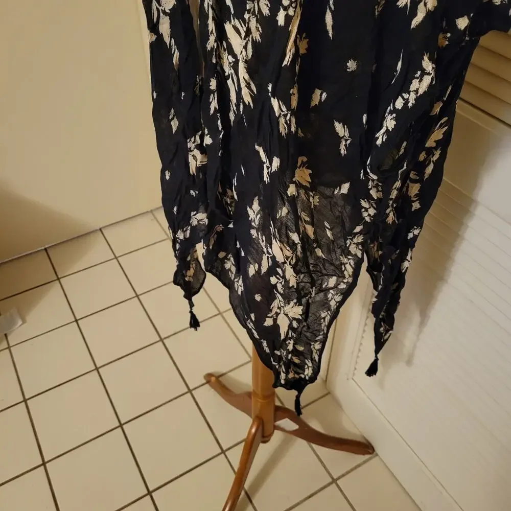 Boho Floral Sheer Kimono Wrap Shawl Tassel Trim Armholes One Size Fits All Black